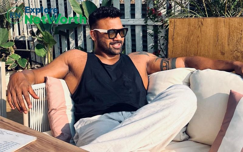 Apurva Padgaonkar Age