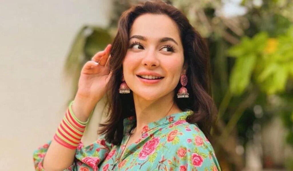 Hania Aamir Biography